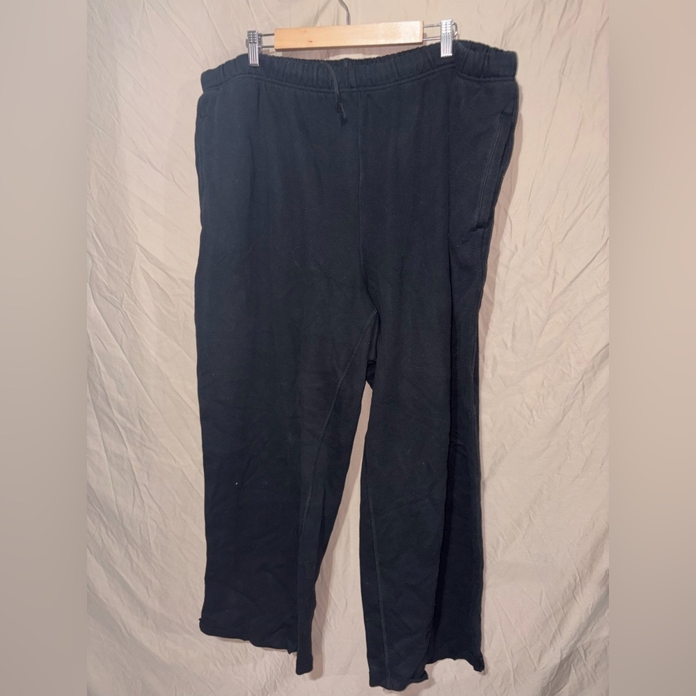 Skims wide leg pants